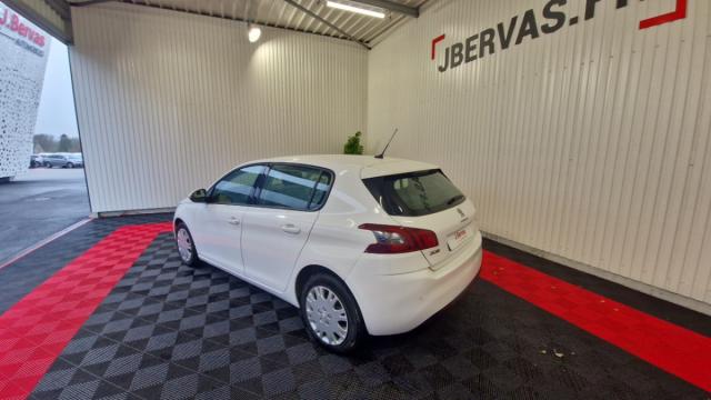 Peugeot 308 image 1