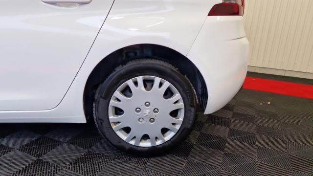 Peugeot 308 image 2