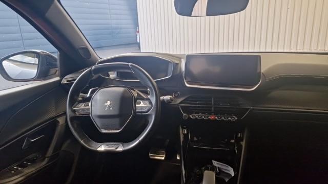 Peugeot 2008 image 3