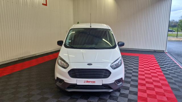 Ford Transit Courier image 6