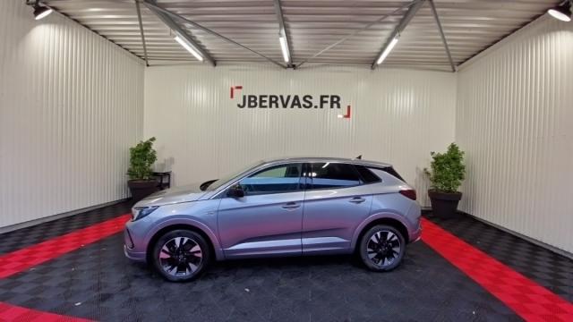 Opel Grandland image 1