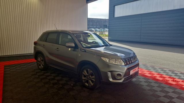 Suzuki Vitara image 2