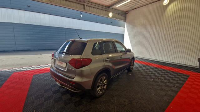Suzuki Vitara image 1
