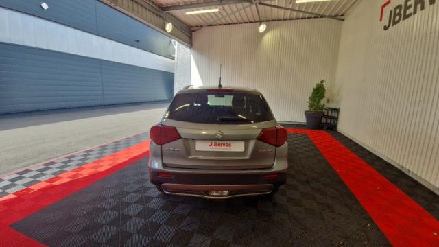 Suzuki Vitara image 4