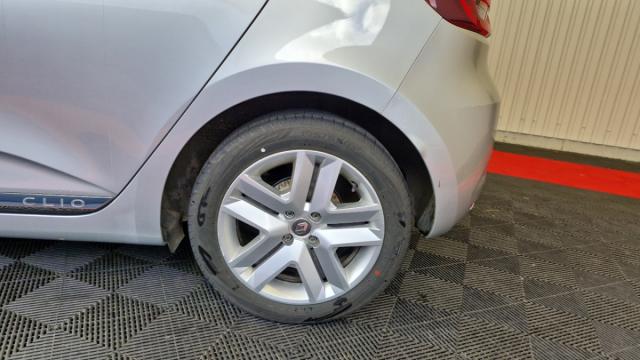 Renault Clio image 8