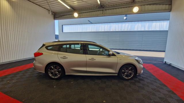 Ford Focus image 8