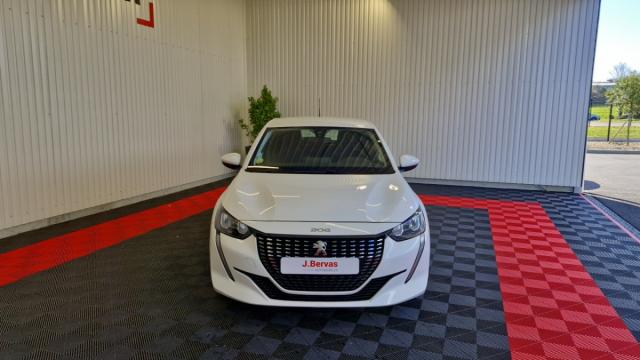 Peugeot 208 image 9