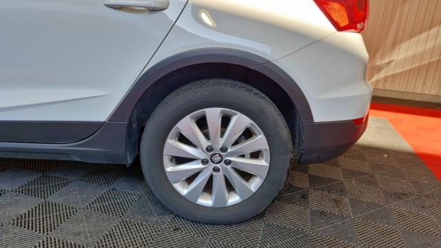 Seat Arona image 2