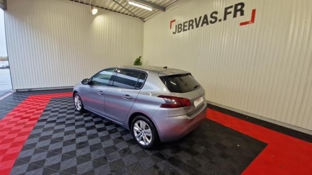 Peugeot 308 image 1