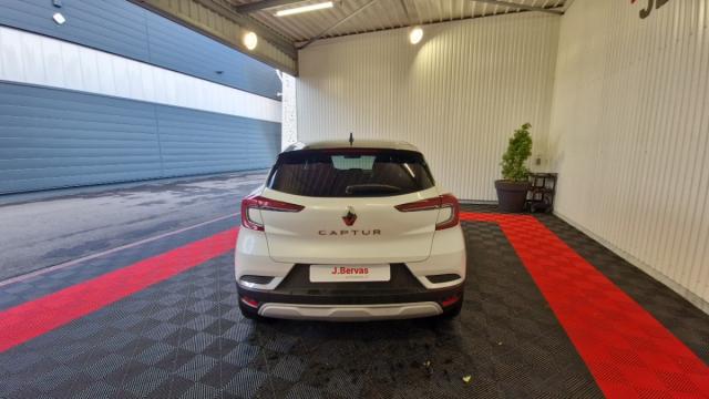 Renault Captur image 6