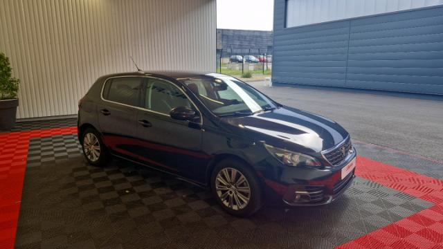 Peugeot 308 image 2