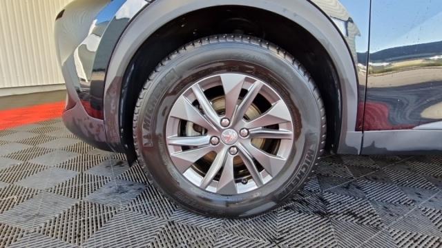Peugeot 2008 image 9