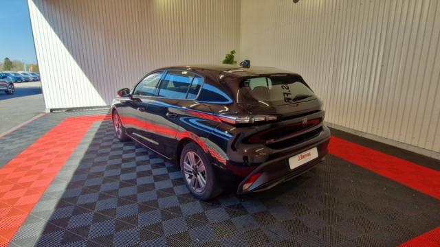 Peugeot 308 image 8