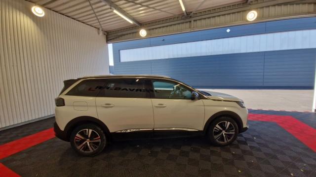 Peugeot 5008 image 4