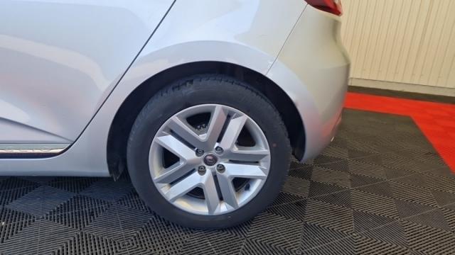 Renault Clio image 9