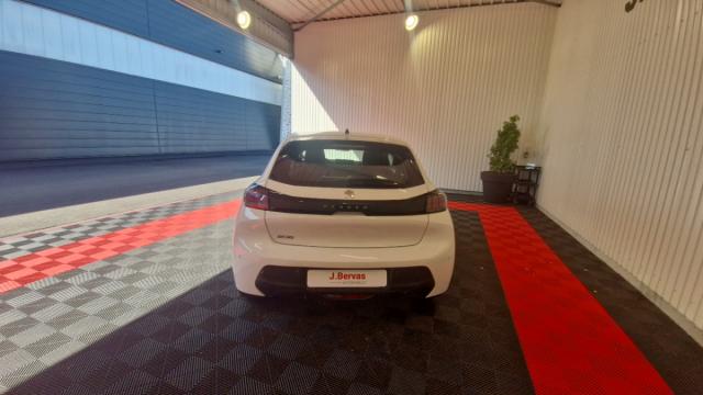 Peugeot 208 image 5