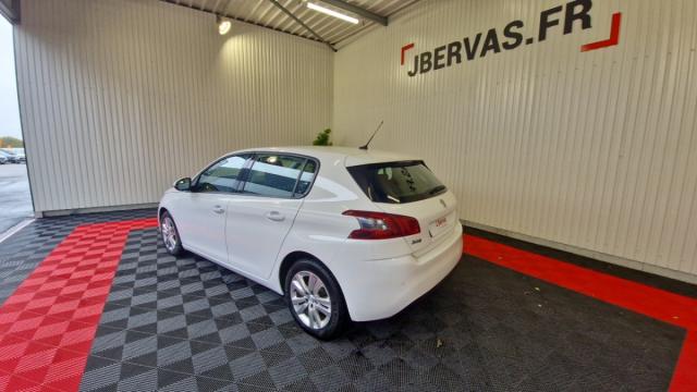 Peugeot 308 image 1