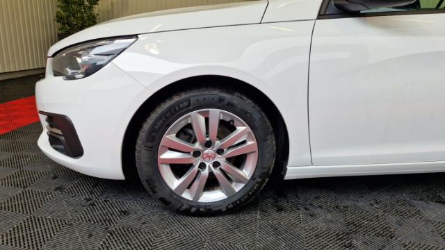 Peugeot 308 image 7