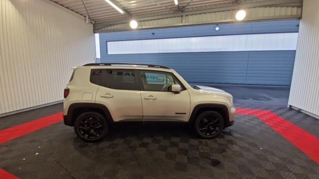 Jeep Renegade image 4