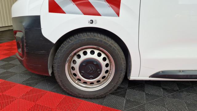 Citroen Jumpy image 8