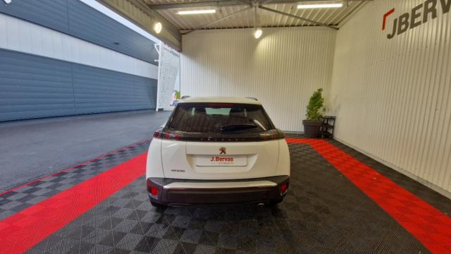 Peugeot 2008 image 6