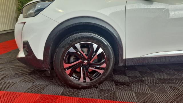Peugeot 2008 image 5