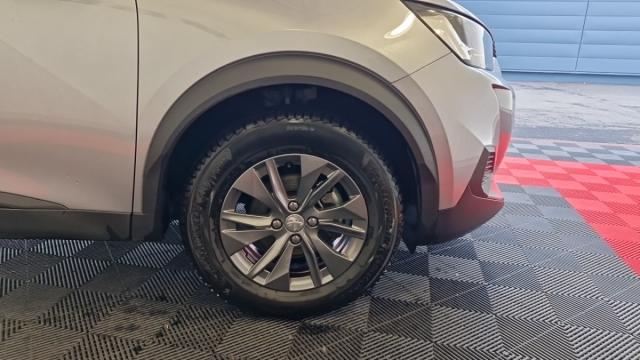 Peugeot 2008 image 8