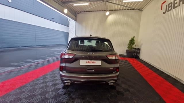 Ford Kuga image 2
