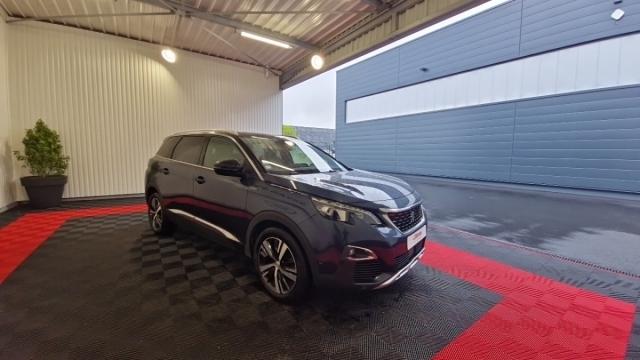 Peugeot 5008 image 2
