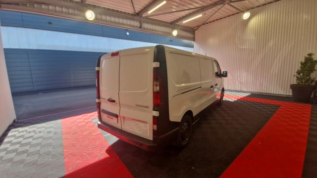 Renault Trafic image 4