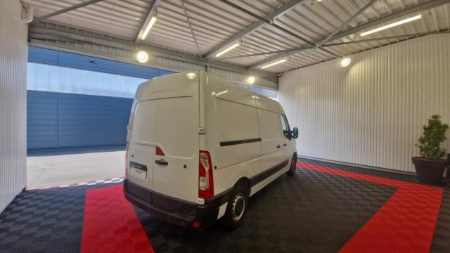 Renault Master image 2