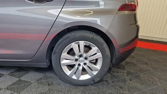 Peugeot 308 image 8