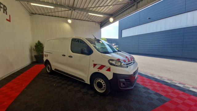Citroen Jumpy image 3