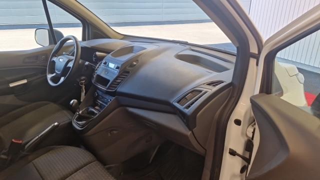 Ford Transit Connect image 9