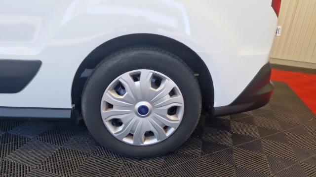 Ford Transit Connect image 6