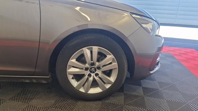 Peugeot 308 image 1