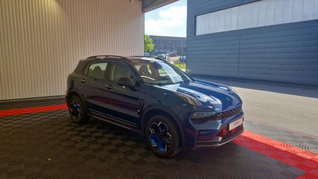 Lynk & Co 01 image 4
