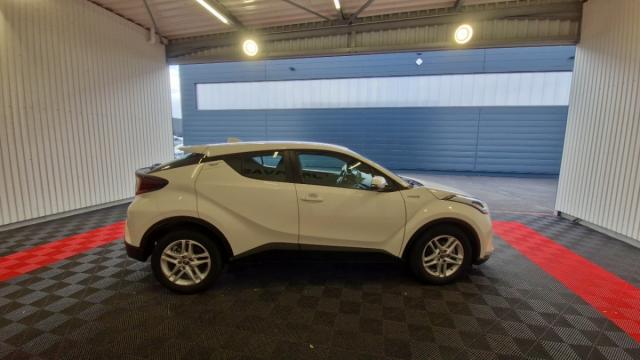 Toyota C-Hr image 5