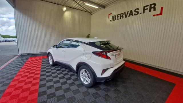 Toyota C-Hr image 6