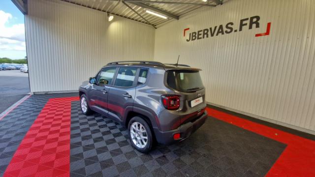 Jeep Renegade image 3