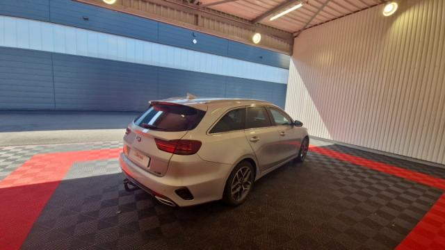 Kia Cee'D_sw image 6