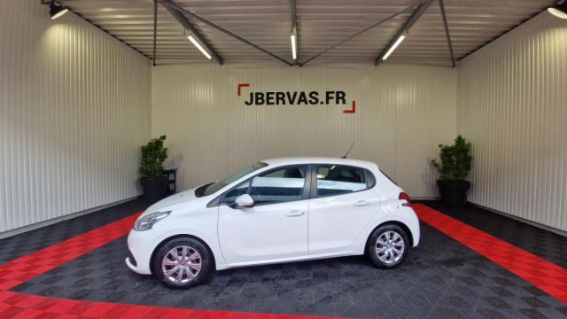 Peugeot 208 image 3