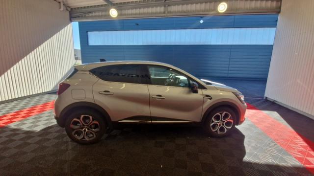 Renault Captur image 8