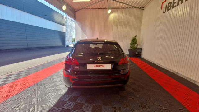 Peugeot 308 image 6