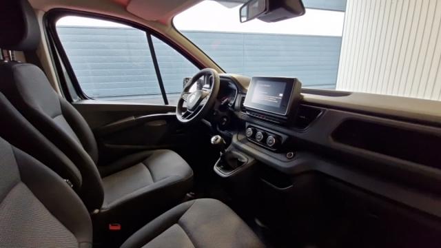 Renault Trafic image 1