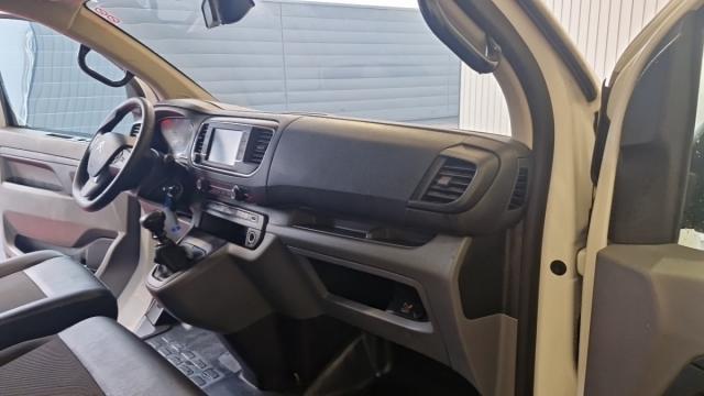 Citroen Jumpy image 3