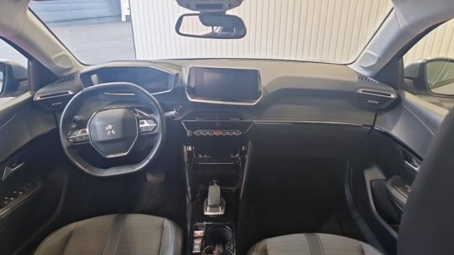 Peugeot 208 image 9