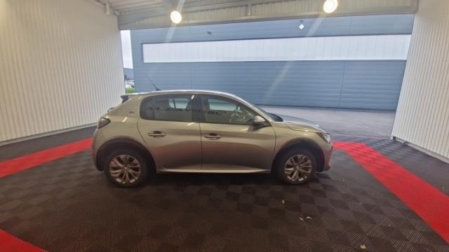 Peugeot 208 image 8