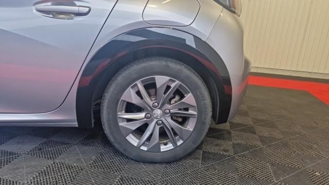 Peugeot 208 image 3