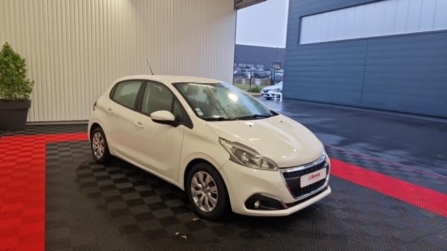 Peugeot 208 image 4